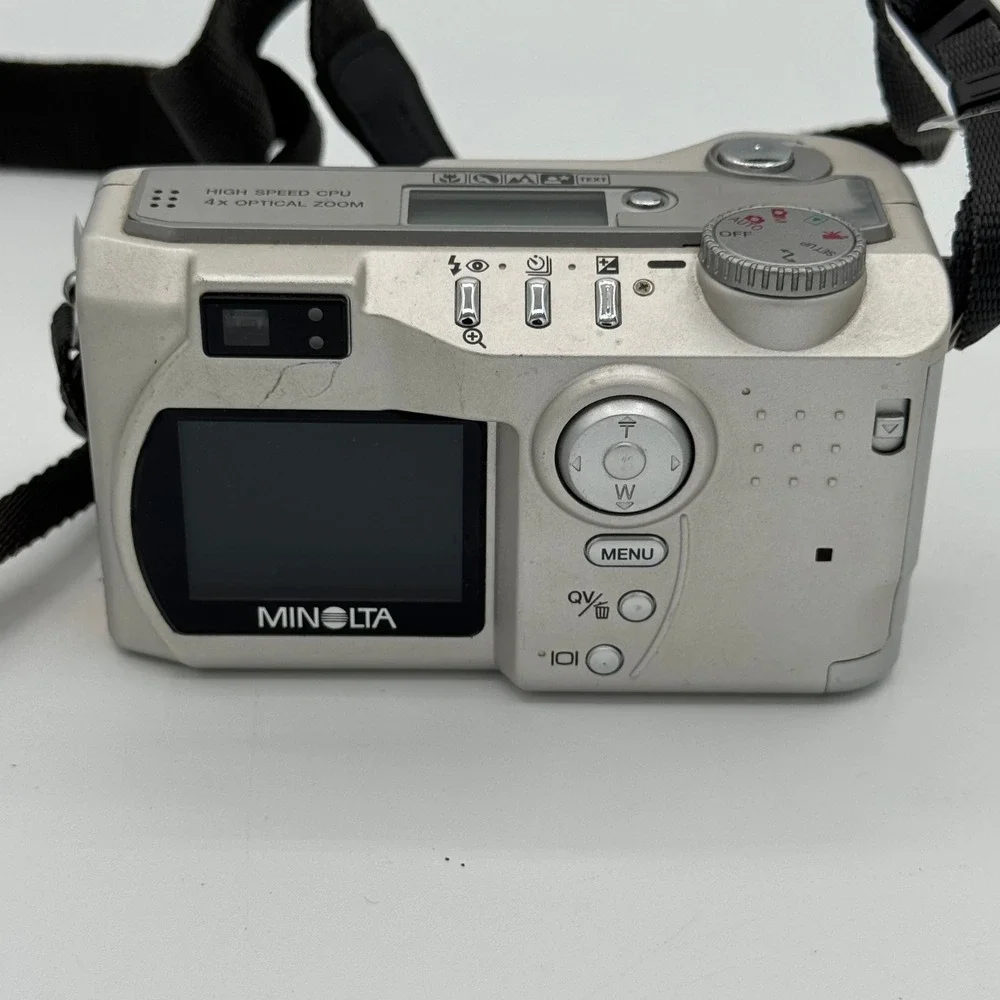 Minolta dimage s404